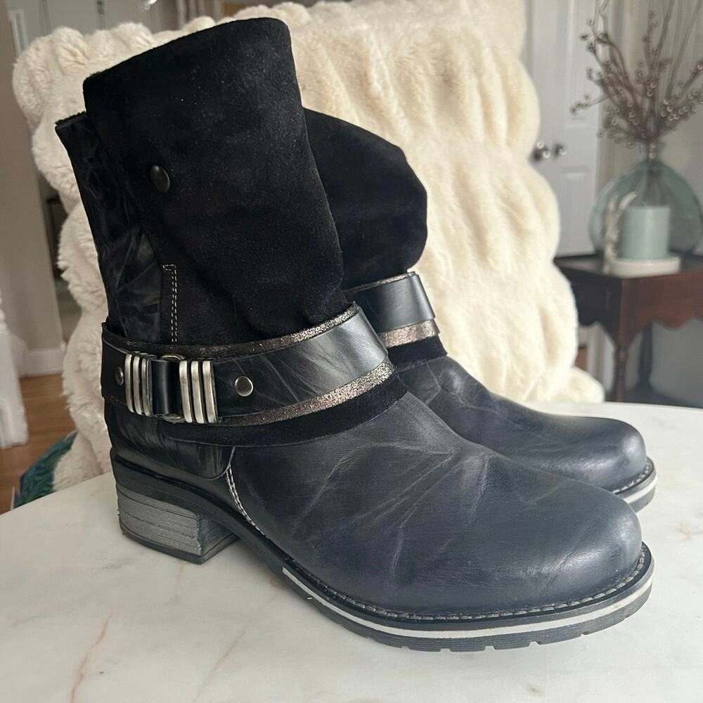 Dromedaris Kikka Mixed Material Leather Chunky Heel Round Toe Ankle Boots